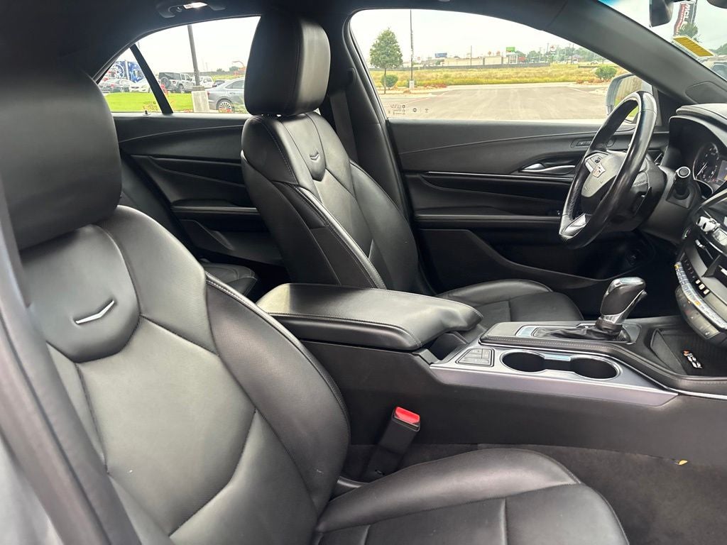2023 Cadillac CT4 Premium Luxury