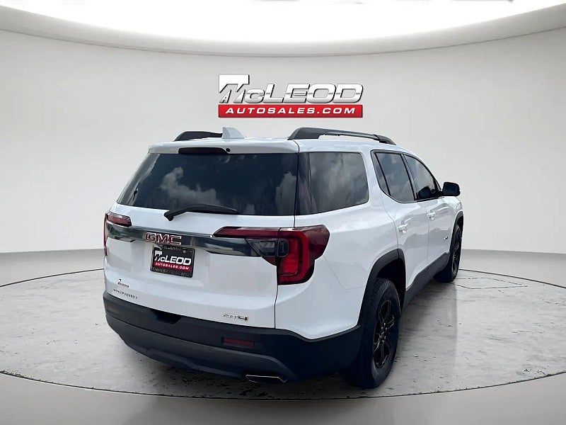 2022 GMC Acadia AT4