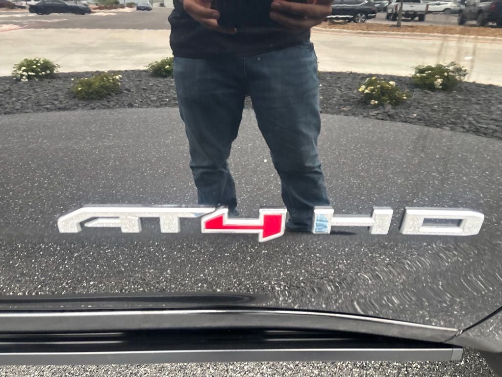 2024 GMC Sierra 2500HD AT4