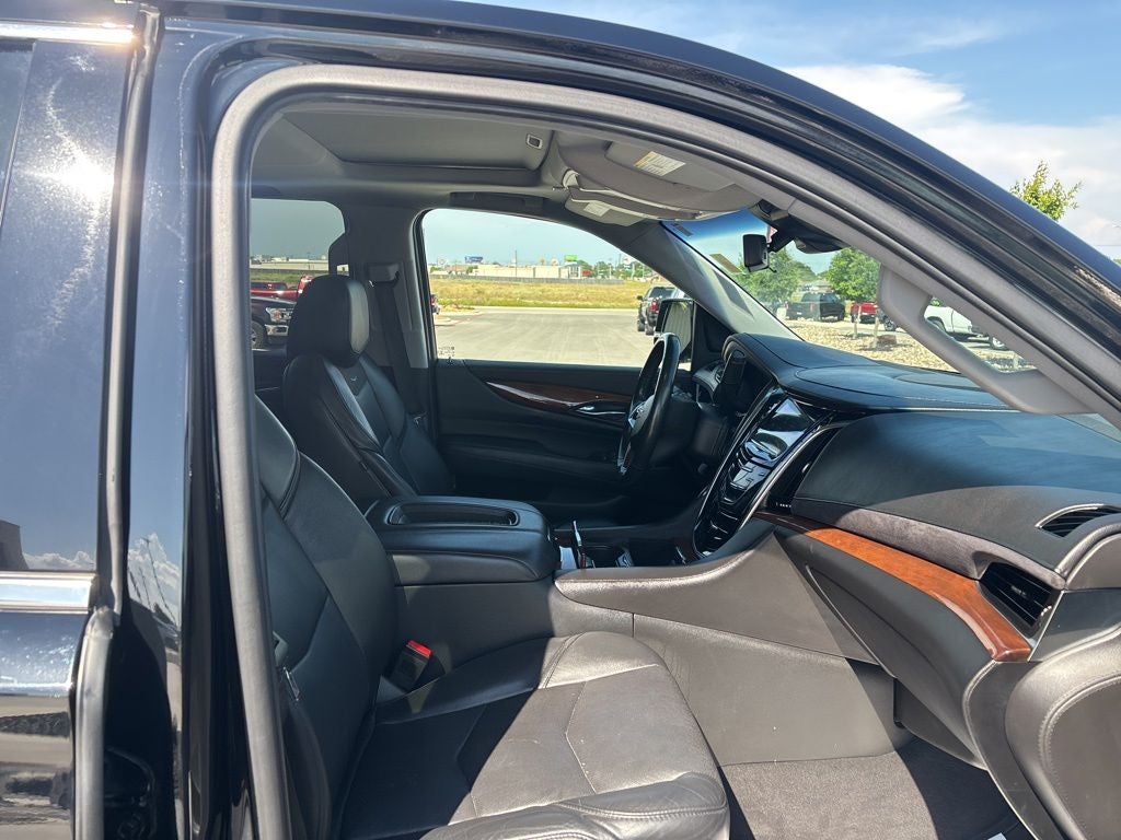 2019 Cadillac Escalade ESV Luxury