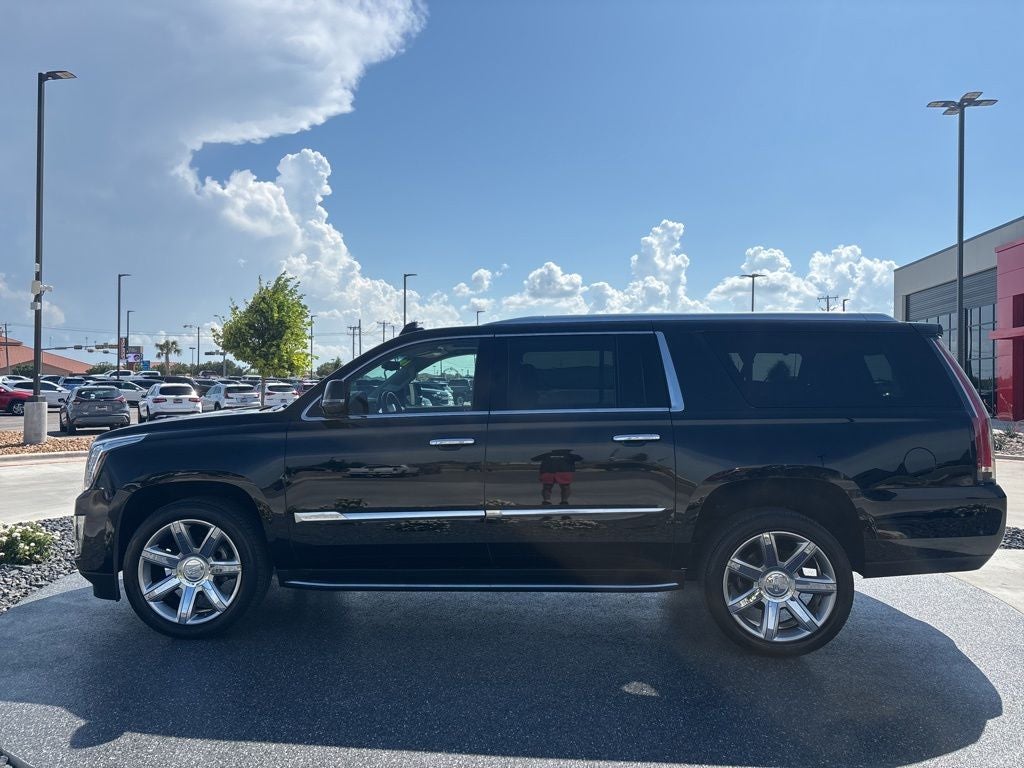 2019 Cadillac Escalade ESV Luxury