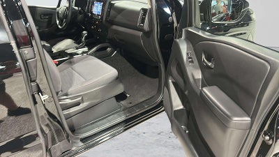 2023 Nissan Frontier S
