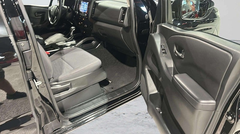 2023 Nissan Frontier S