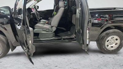 2023 Nissan Frontier S