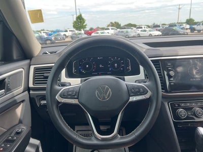 2022 Volkswagen Atlas 2.0T SE w/Technology