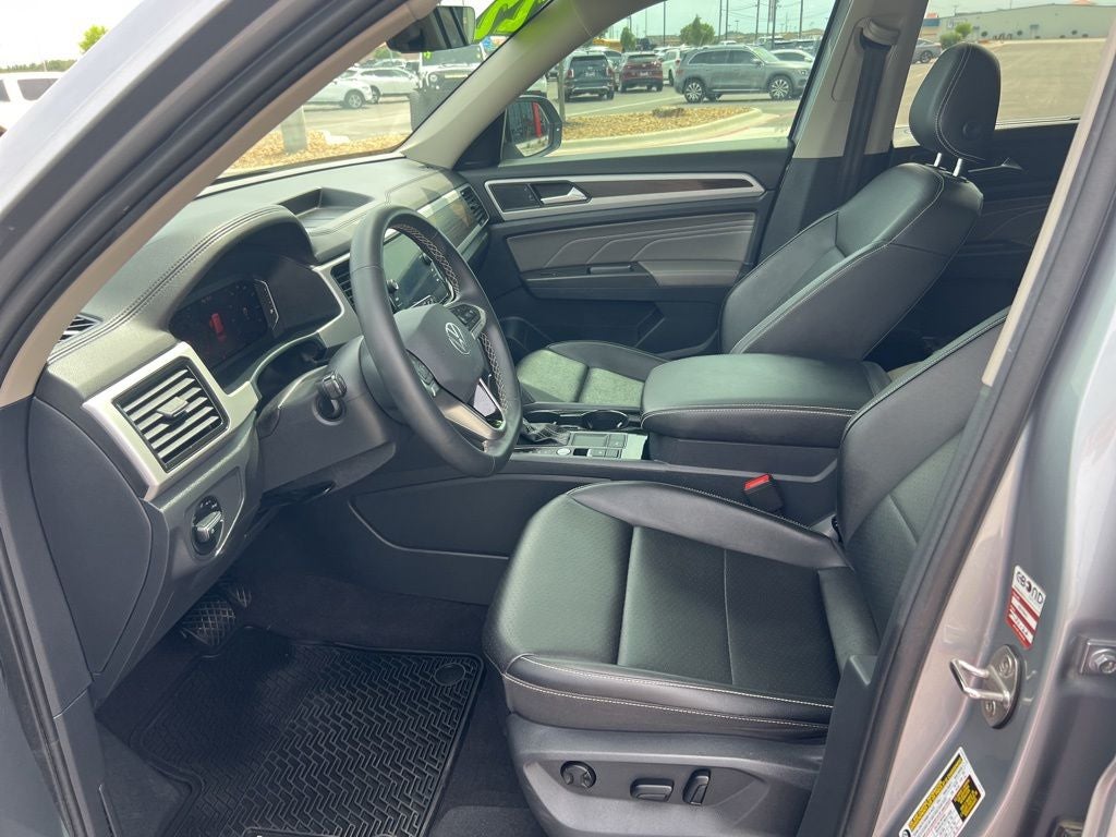 2022 Volkswagen Atlas 2.0T SE w/Technology