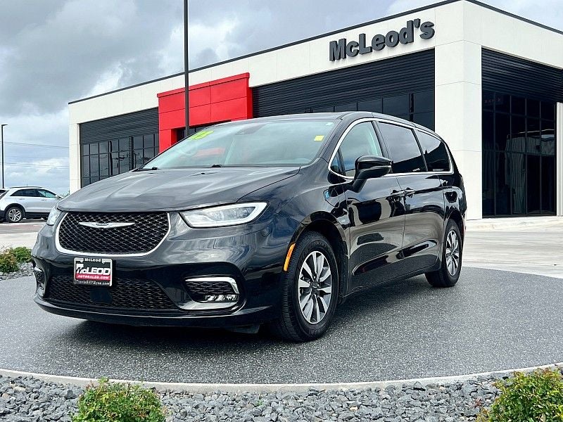 2023 Chrysler Pacifica Hybrid Touring L