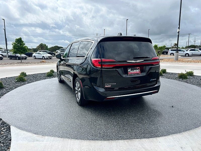 2023 Chrysler Pacifica Hybrid Touring L