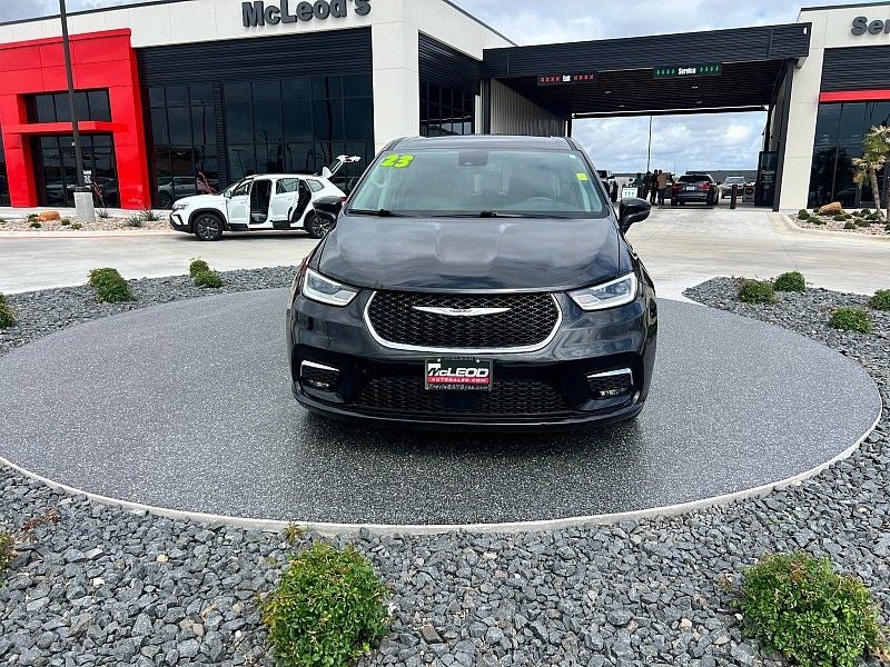 2023 Chrysler Pacifica Hybrid Touring L