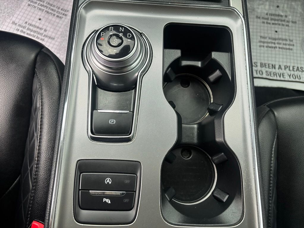 2024 Ford Edge Titanium