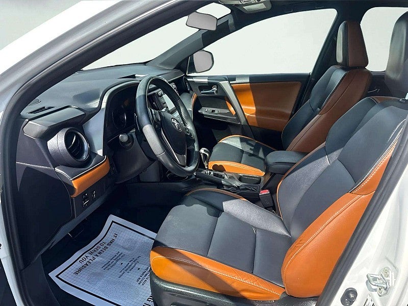 2016 Toyota RAV4 SE
