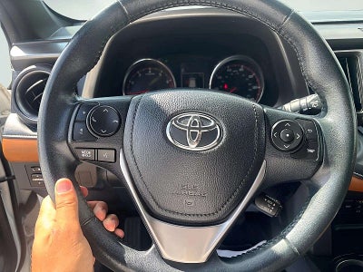 2016 Toyota RAV4 SE
