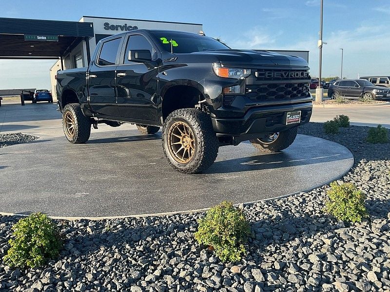 2023 Chevrolet Silverado 1500 Custom Trail Boss