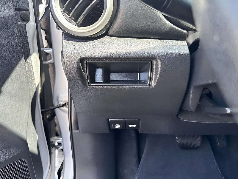 2024 Nissan Versa 1.6 SR