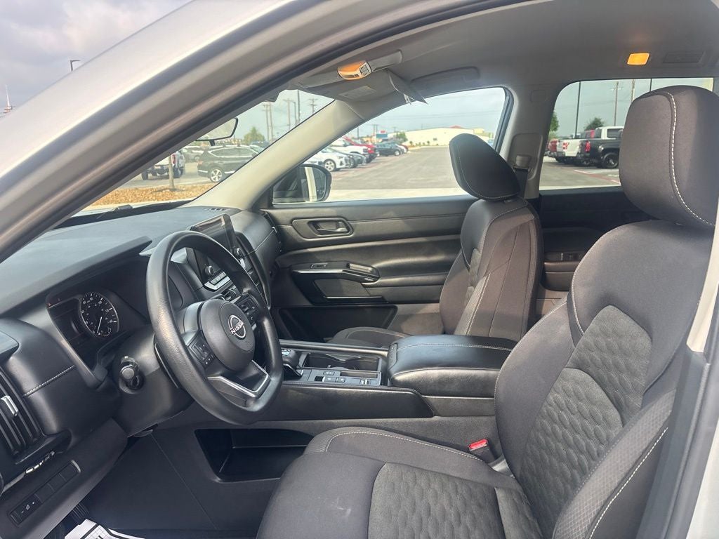 2023 Nissan Pathfinder S