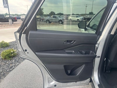2023 Nissan Pathfinder S