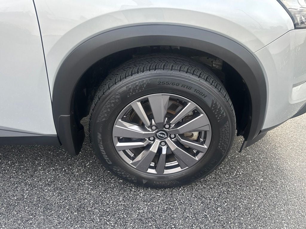 2023 Nissan Pathfinder S