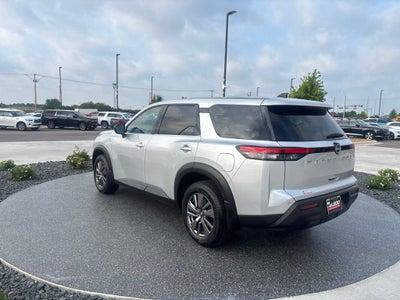 2023 Nissan Pathfinder S