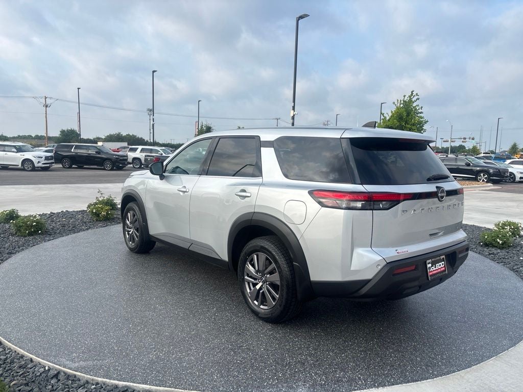 2023 Nissan Pathfinder S