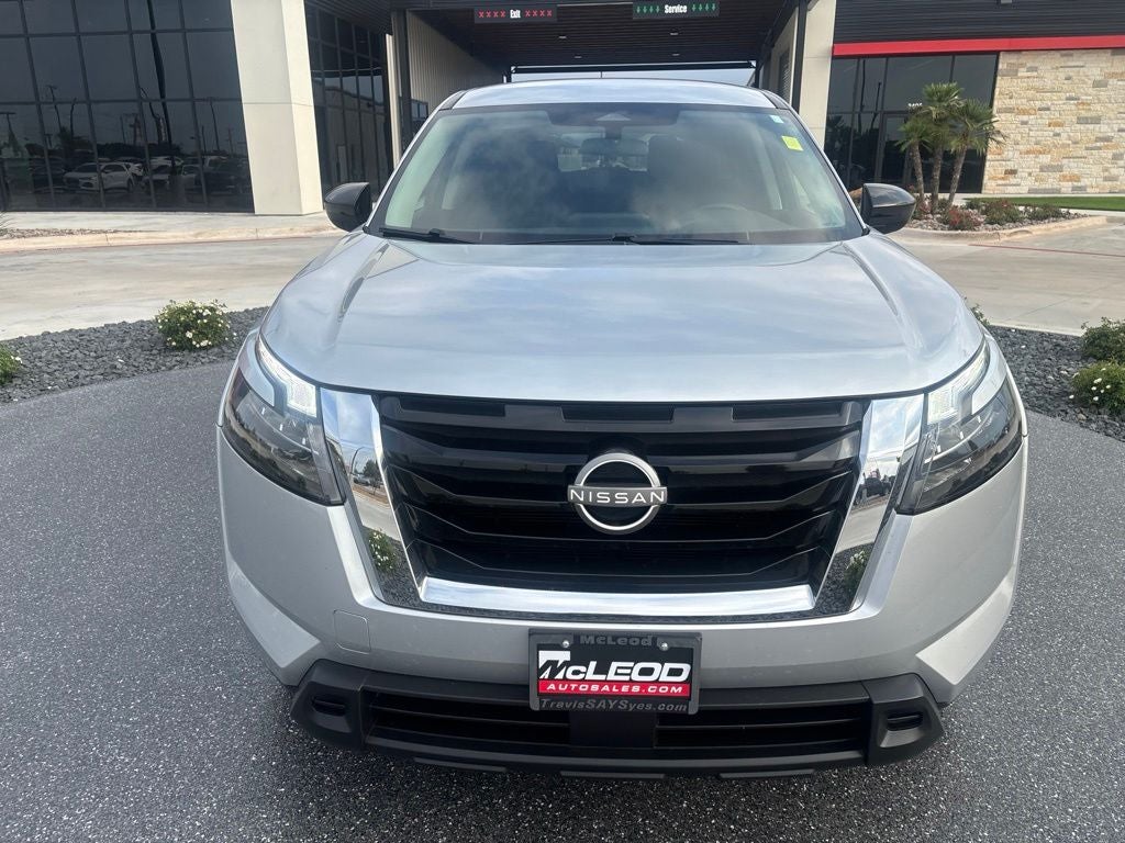 2023 Nissan Pathfinder S