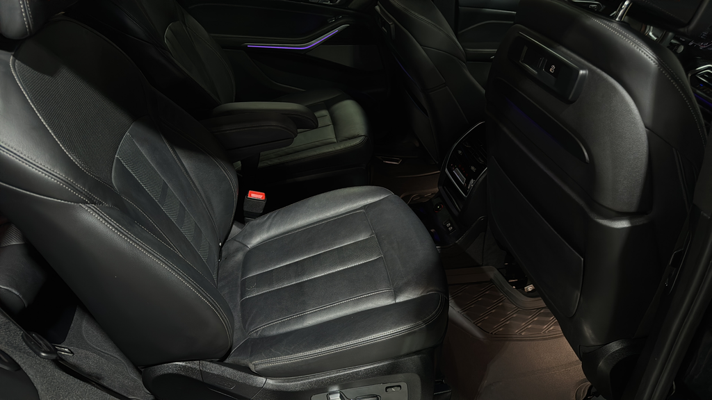 2020 BMW X7 M50i