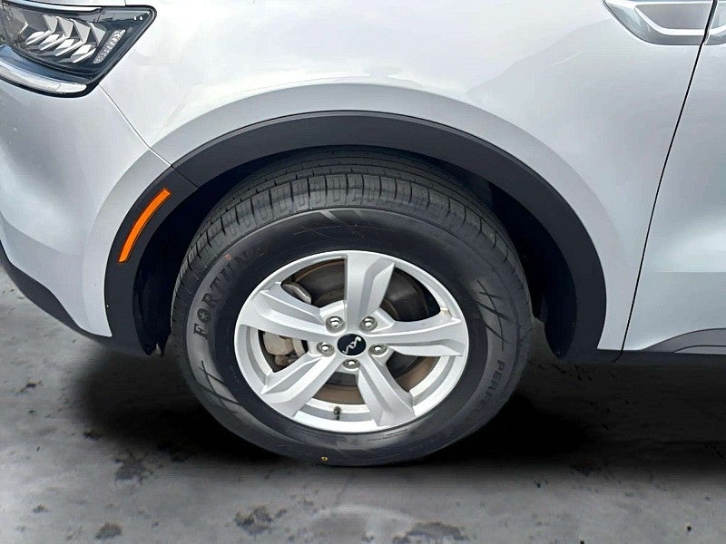2022 Kia Sorento LX