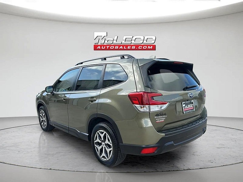 2022 Subaru Forester Premium