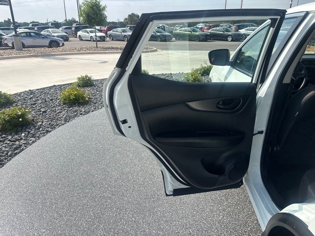 2022 Nissan Rogue Sport S