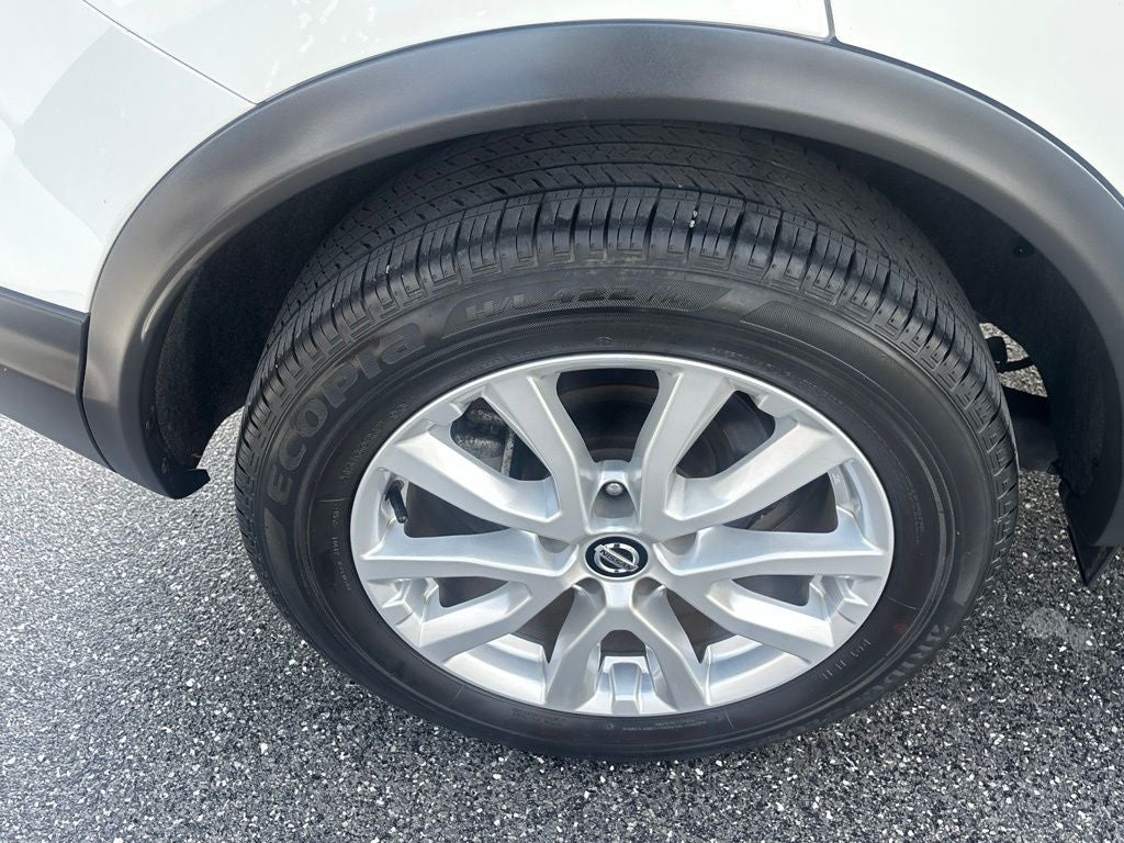 2022 Nissan Rogue Sport S