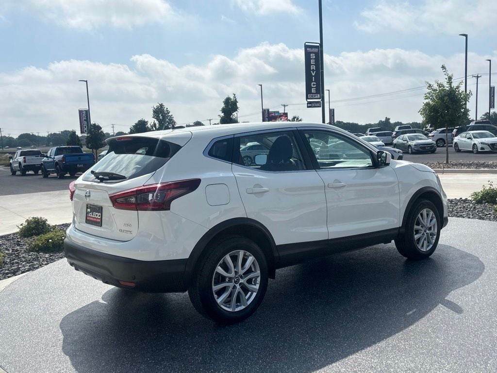 2022 Nissan Rogue Sport S