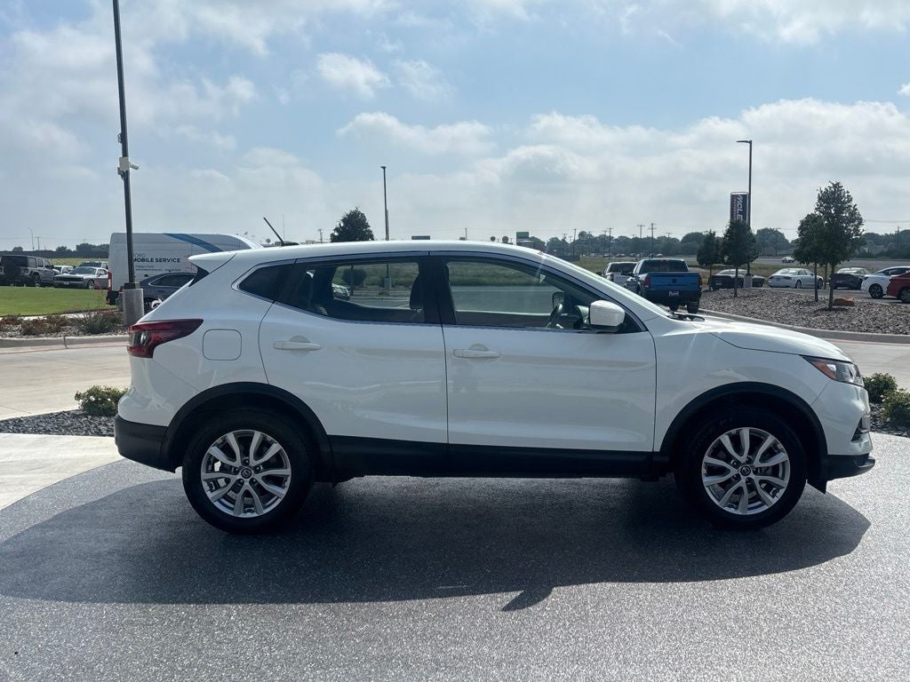 2022 Nissan Rogue Sport S