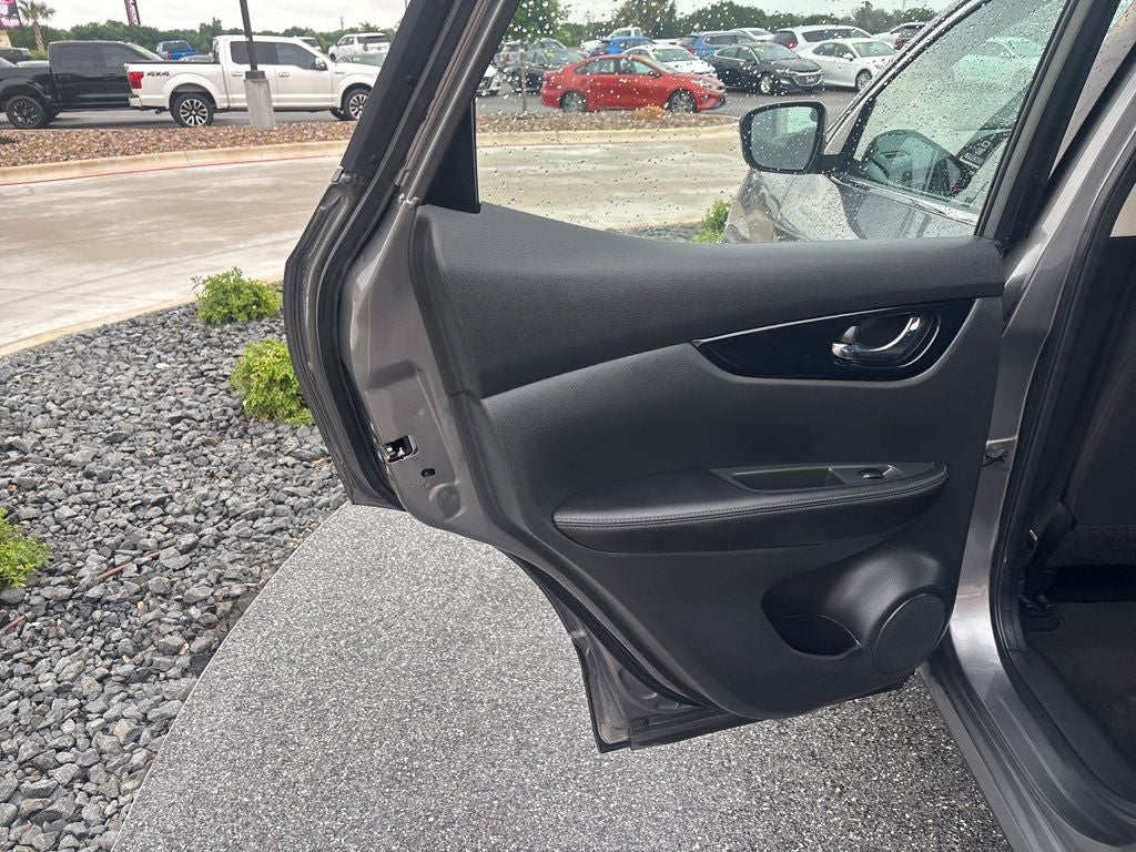 2021 Nissan Rogue Sport SV