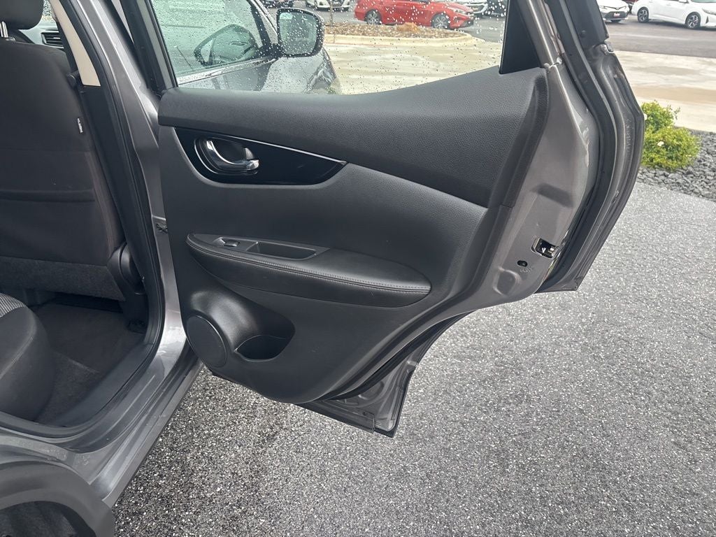 2021 Nissan Rogue Sport SV
