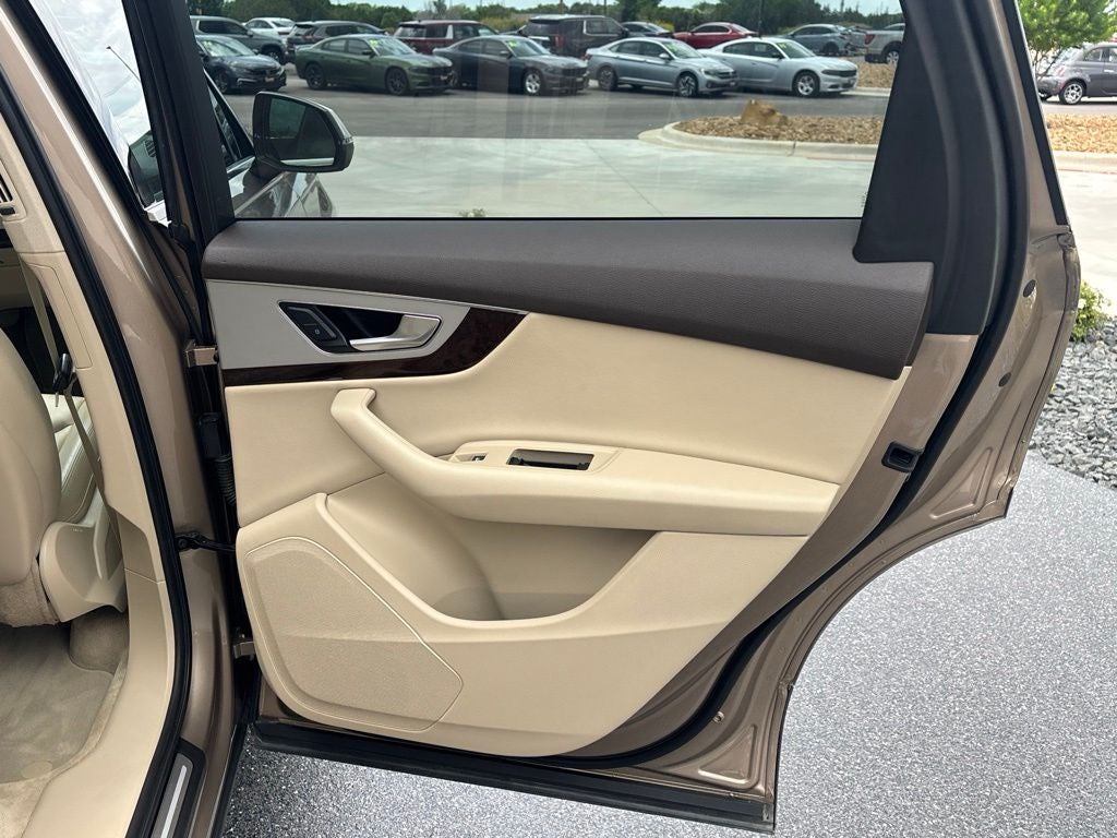 2019 Audi Q7 45 Premium quattro